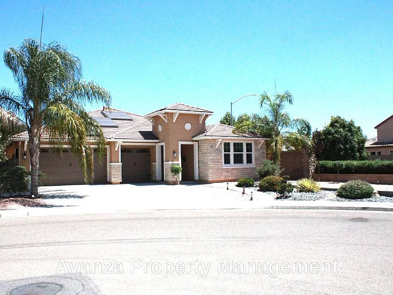 3599 Corazon Ave — Photo 3