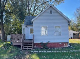 1056 E Knox St, Galesburg, IL 61401