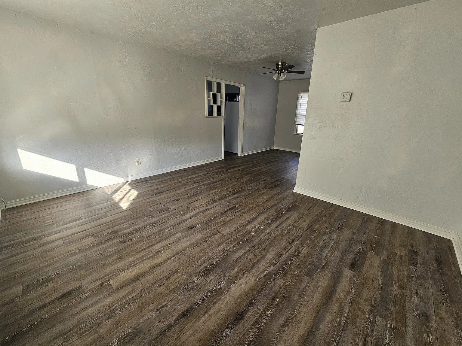 2 bed, 850 sqft, $850 — Photo 2