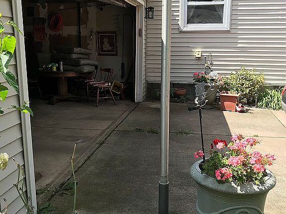 4th image of 34857 Winslow St