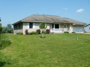667 Forstrom Dr, Lowell, MI 49331