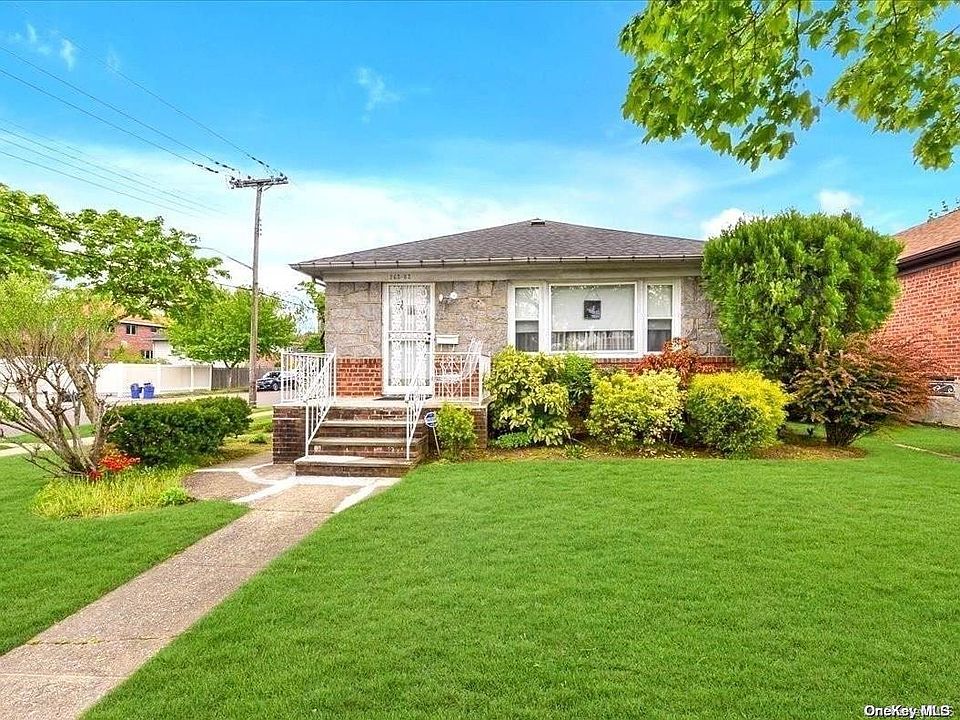 1st image of 262-52 60 Avenue