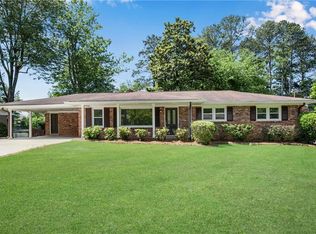 484 Pineview Dr SE, Smyrna, GA 30082