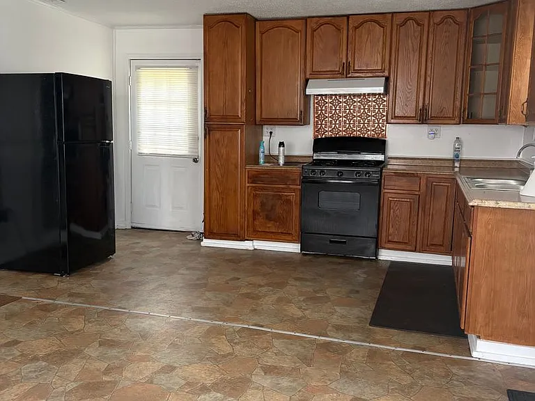 28180 Peach Orchard Rd — Photo 6