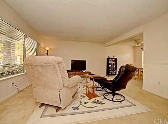 3rd image of 1547 Turquoise Dr