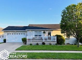 931 Amy Cir, Carroll, IA 51401