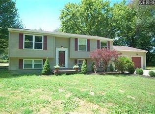 7921 Stoddard Hayes Rd, Farmdale, OH 44417