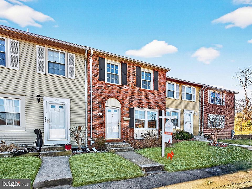 1st image of 23 Guinevere Ct