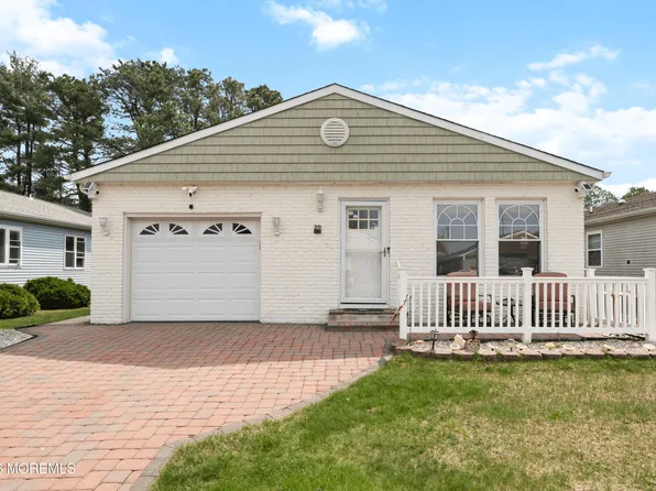 20 Camrose Street, Toms River, NJ 08757