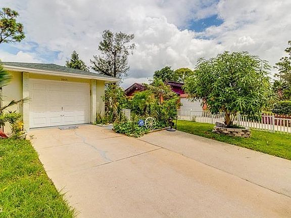 3rd image of 5953 Brown Bark Dr