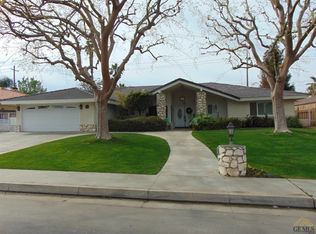 3305 Panorama Dr, Bakersfield, CA 93306
