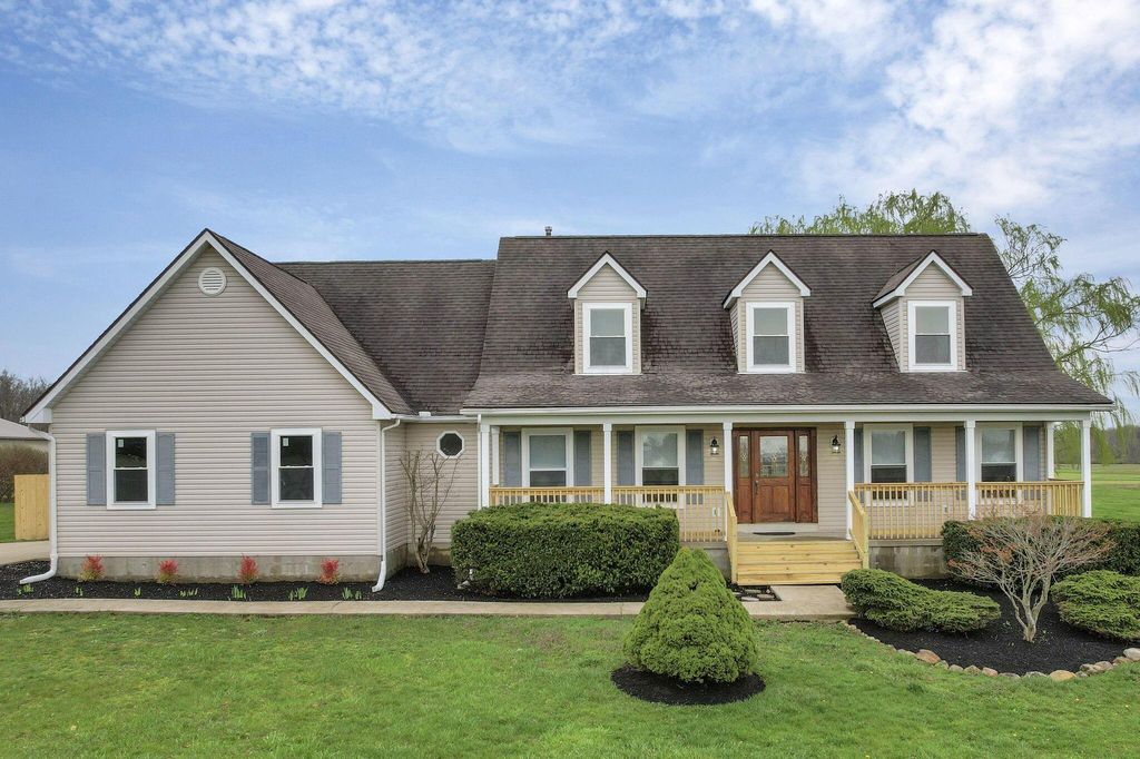 Real estate listing image