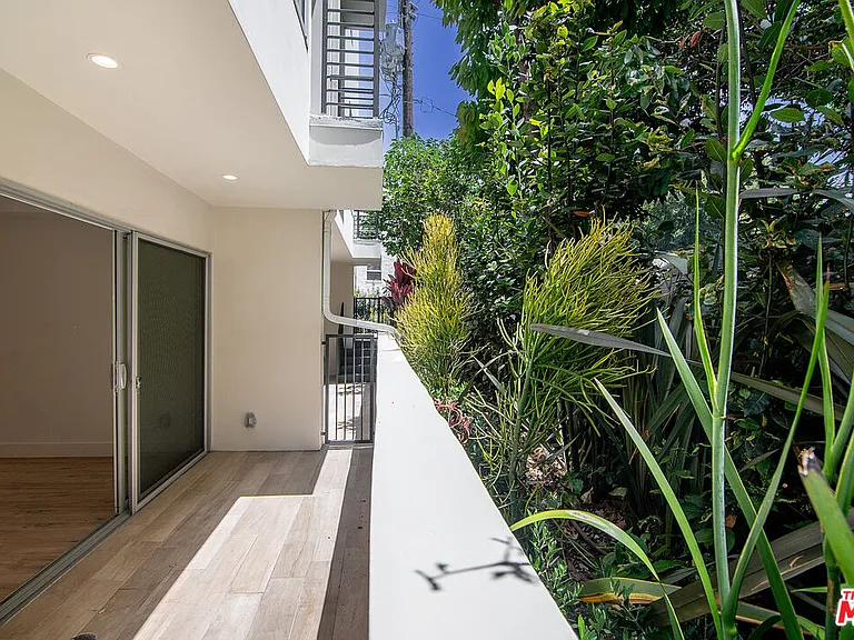 1236 N Fairfax Ave #2 — Photo 10