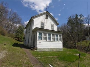 220 Henry St, Huntington, WV 25705