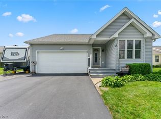 881 Fairfield School Rd, Columbiana, OH 44408