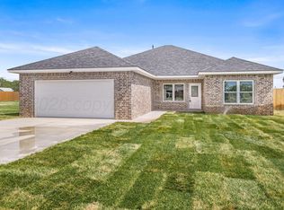 509 Pratt St, Claude, TX 79019