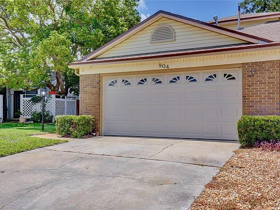 2nd image of 904 NORFOLK COURT