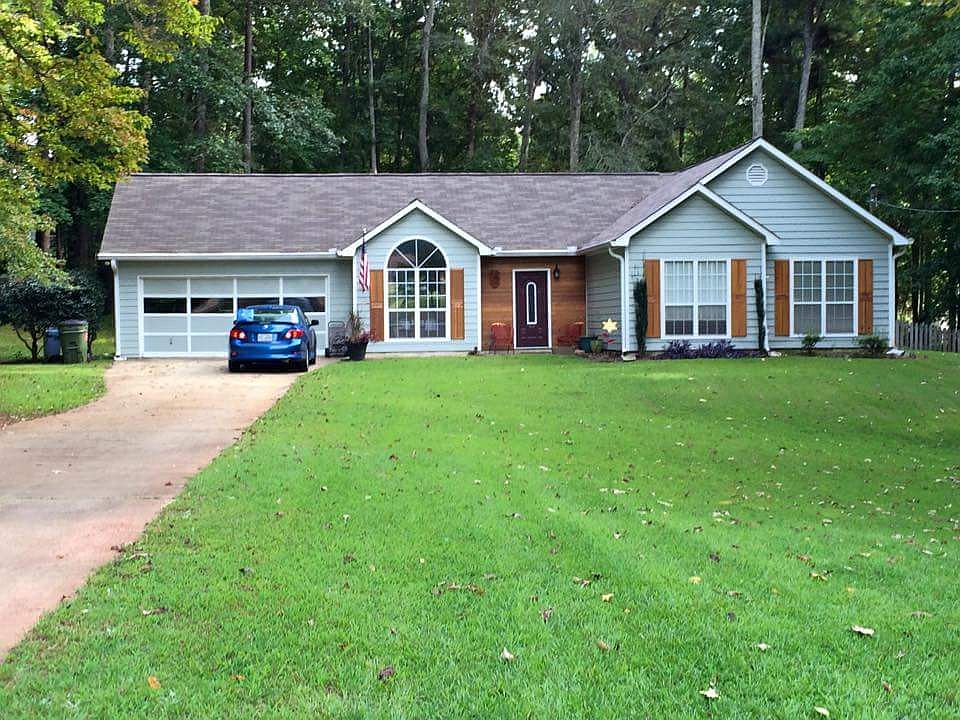 Custom Cedar Shutters Accent