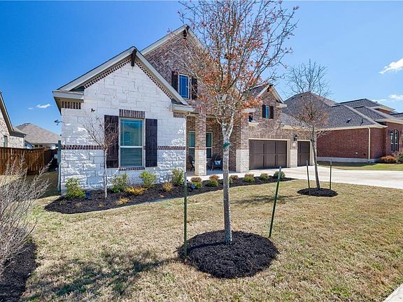 2nd image of 1320 Saddlespur Ln