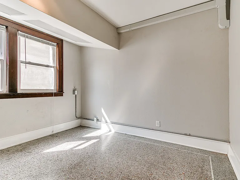 Ingersoll Flats — Photo 18