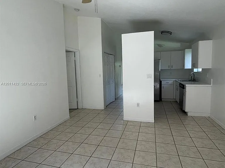 450 SE 30th Dr — Photo 8