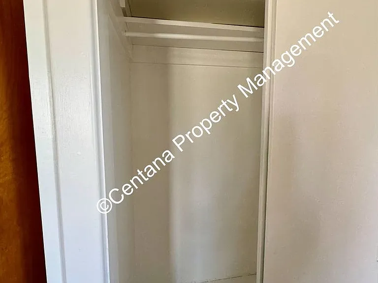 2606 Phillips St — Photo 9