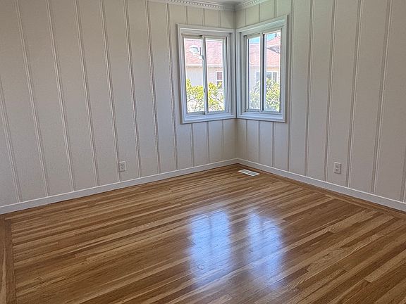 2nd image of 328 Anita Dr