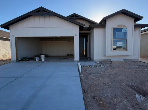 3889 Perspective St, El Paso, TX 79938