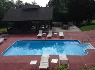 14800 Park Ridge Dr, Lowell, AR 72745