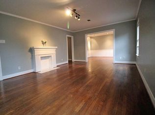 1745 Banks St APT 2, Houston, TX 77098