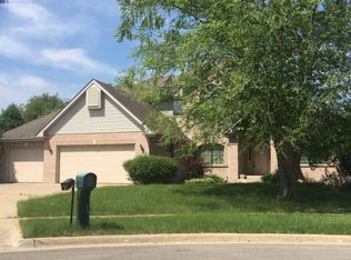 7118 Robinswood St, Rockford, IL 61114