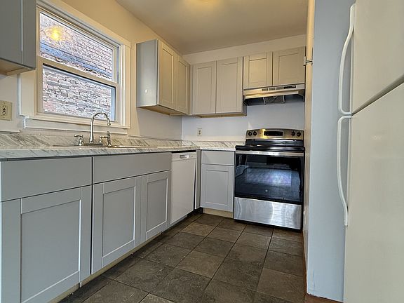 2nd image of 19 Dana Ave #2