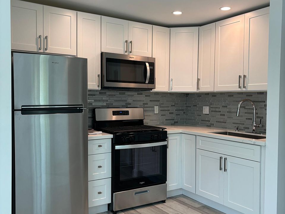 1st image of 10331 Newhome Ave