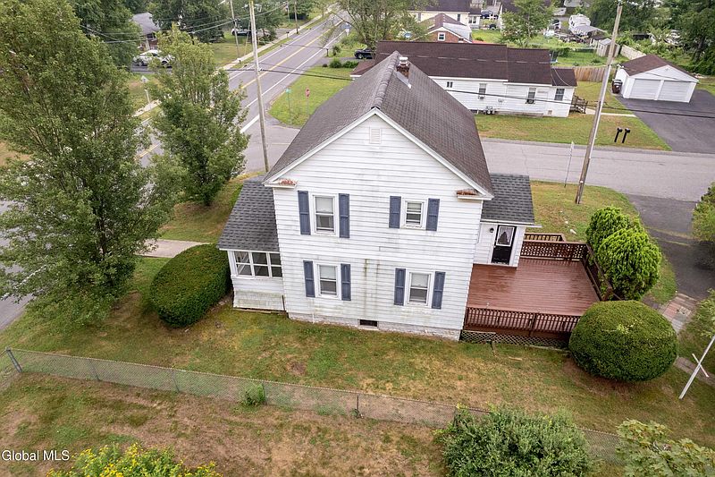 5th image of 223 Schoolhouse Road