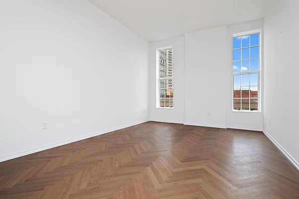 Rented by REAL New York | media 20