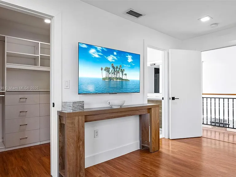 1651 SW 13th Ave — Photo 34