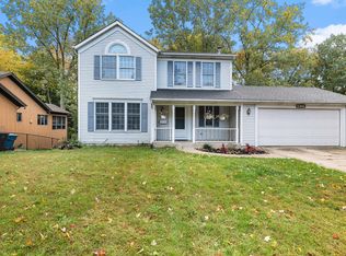 903 Berkshire Dr, Kalamazoo, MI