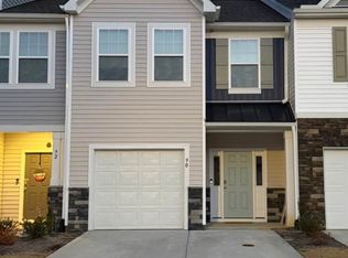90 Clementine St, Angier, NC 27501