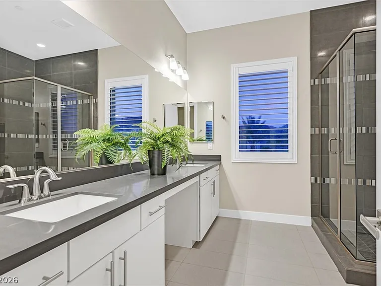 65 Garibaldi Way — Photo 54