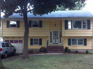 688 E Woodbridge Ave, Avenel, NJ 07001