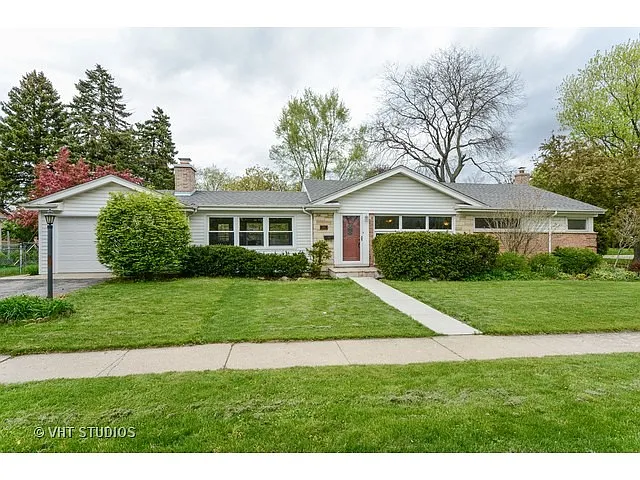 240 S Ashland Ave photo 1