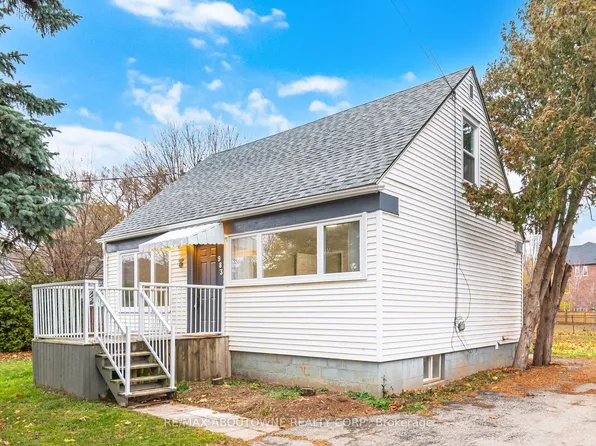 983 Cleta St, Burlington, ON L7R 3W9