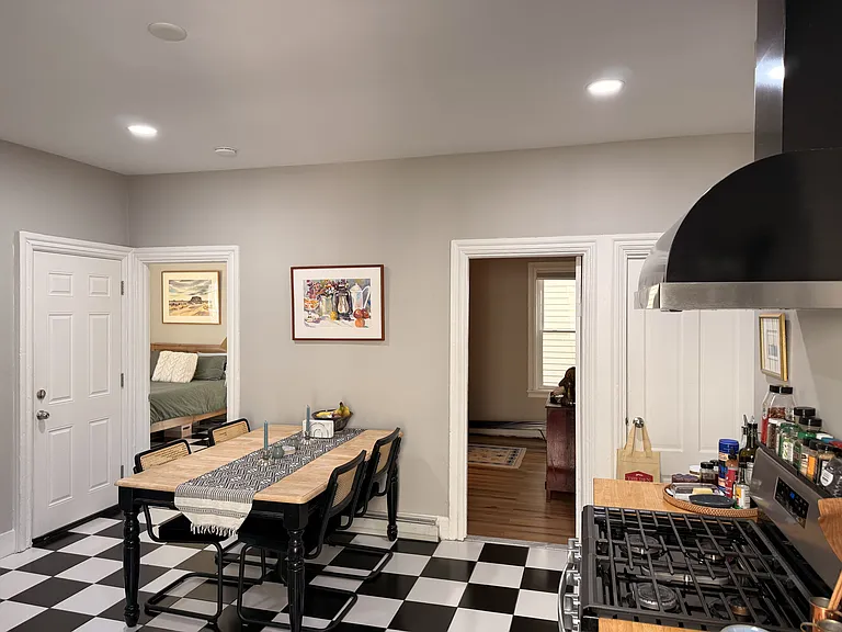 42 Hudson St #1 — Photo 6