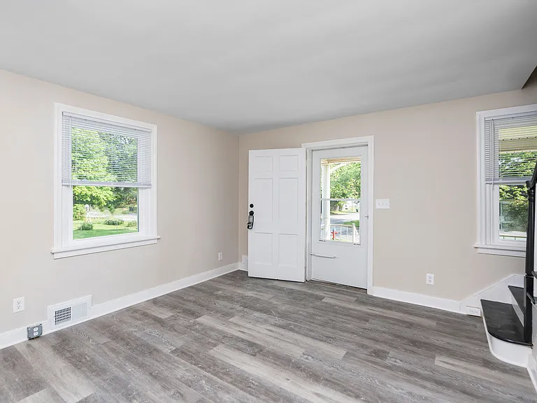 1434 Mulberry St — Photo 5