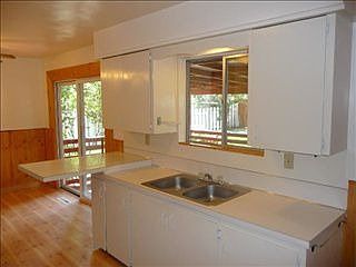 4th image of 5 Virginia Dr