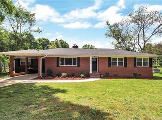 8448 Pence Rd, Charlotte, NC 28215