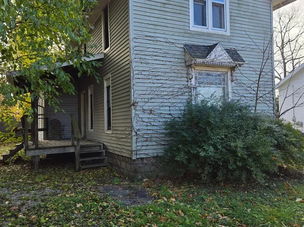 911 Beehler St, Owosso, MI 48867