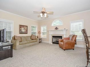 13804 Ballantyne Meadows Dr, Charlotte, NC 28277