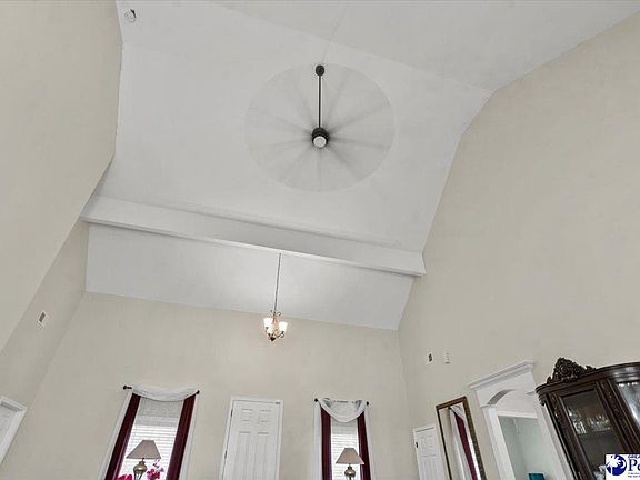 4th image of 2215 McLaurin Dr