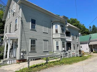 25 Oak St, Bellows Falls, VT 05101